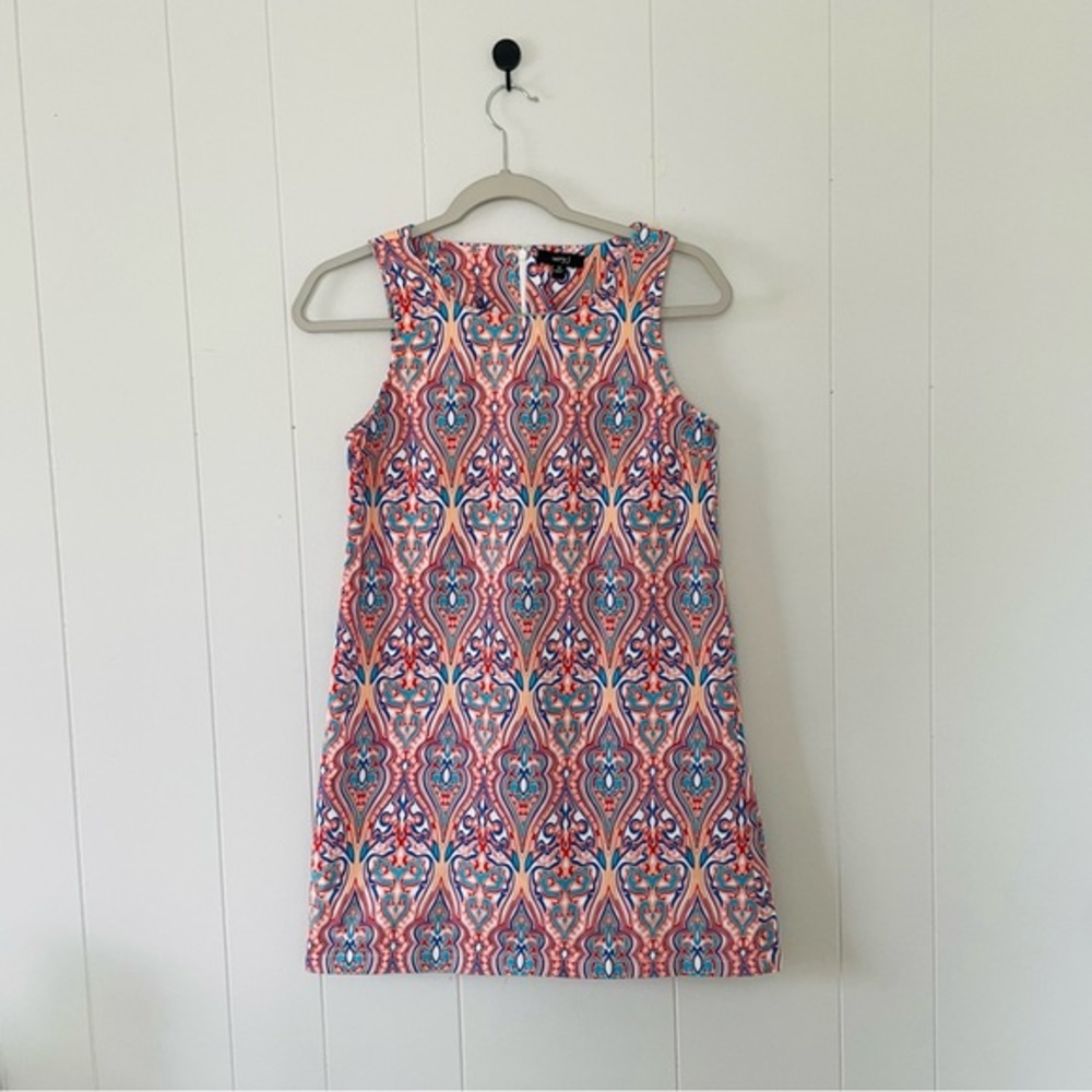 Very J Coral Pink & Teal Patterned Sleeveless Shift Dress